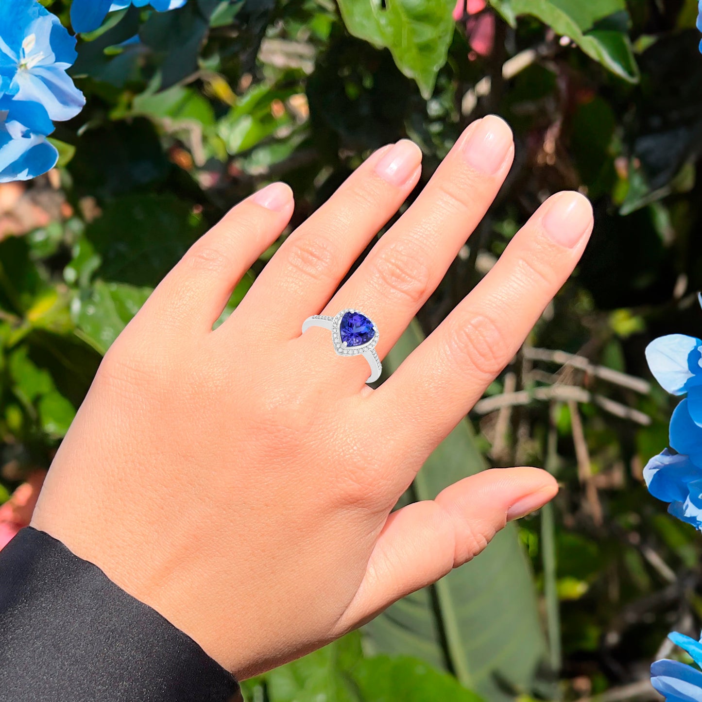 Tanzanite Ring With Diamonds 2.33 Carats 14K White Gold
