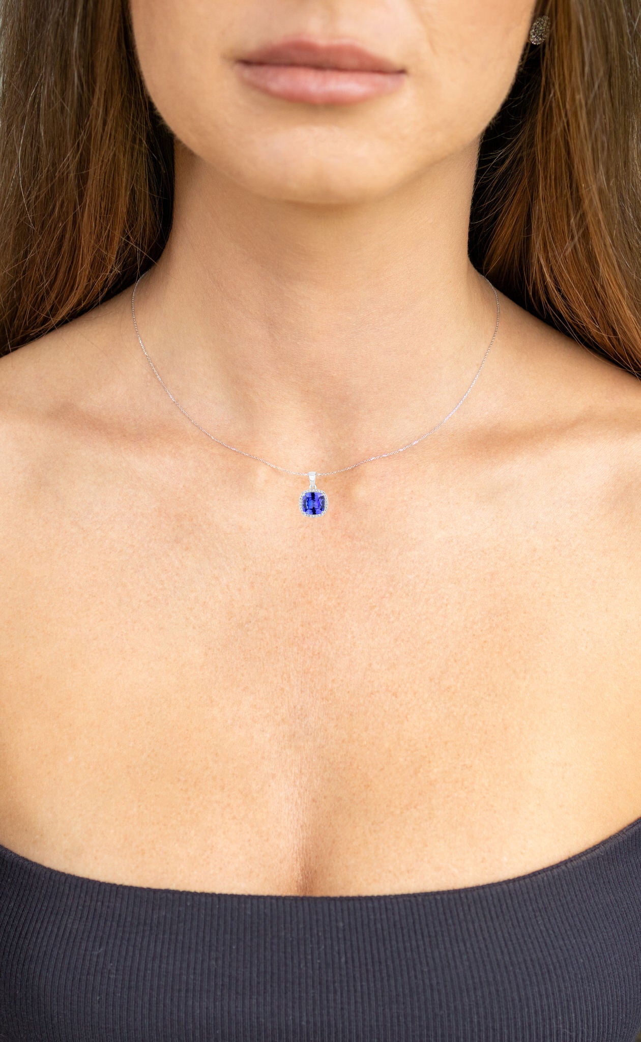 Tanzanite Pendant Necklace Diamonds 2.64 Carats 14K White Gold