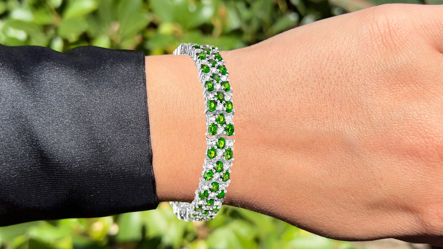 Chrome Diopside Tennis Bracelet With White Topazes 17 Carats Sterling Silver