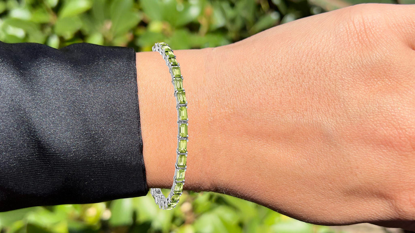 Peridot Tennis Bracelet 8.67 Carats Sterling Silver