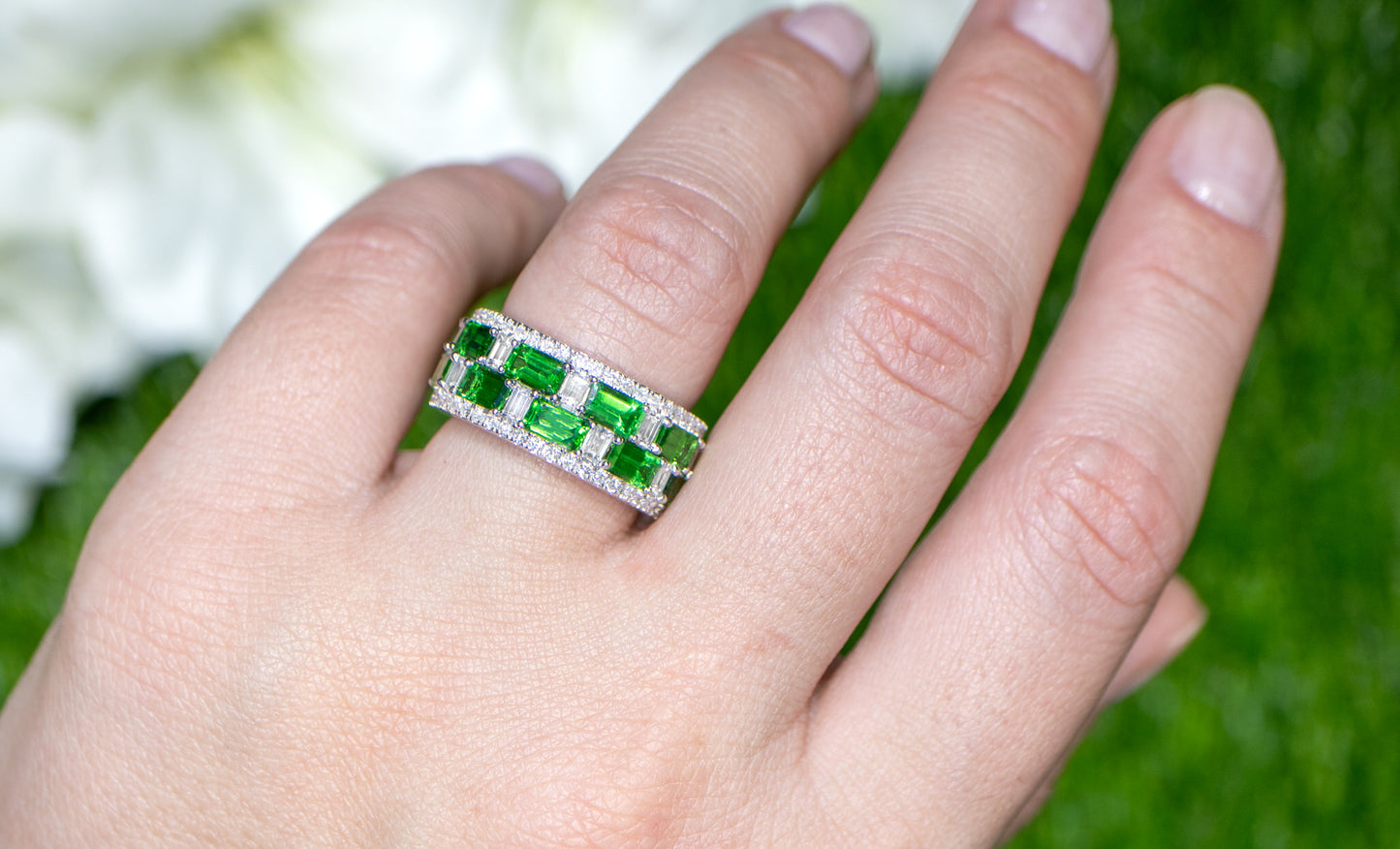 Tsavorite Band Ring With Diamonds 3.81 Carats 18K Gold