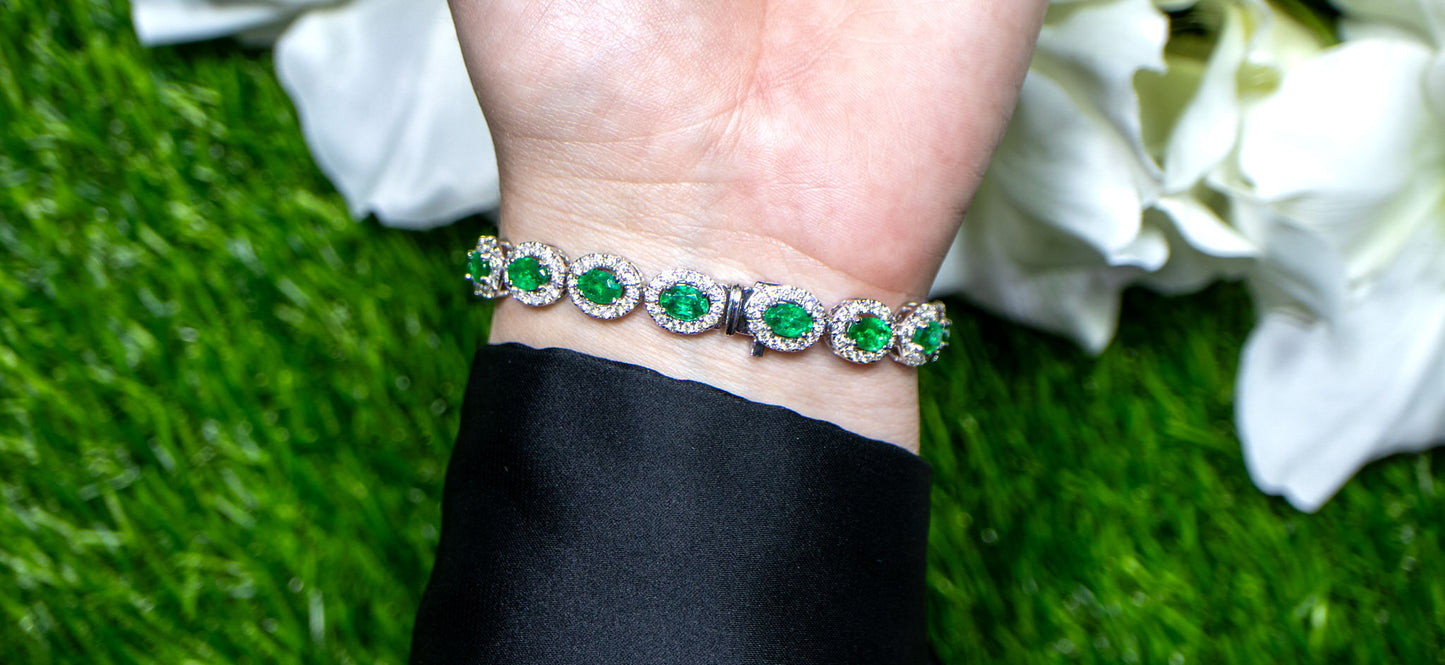 Emerald Bracelet Diamond Halo 9.76 Carats 18K Gold