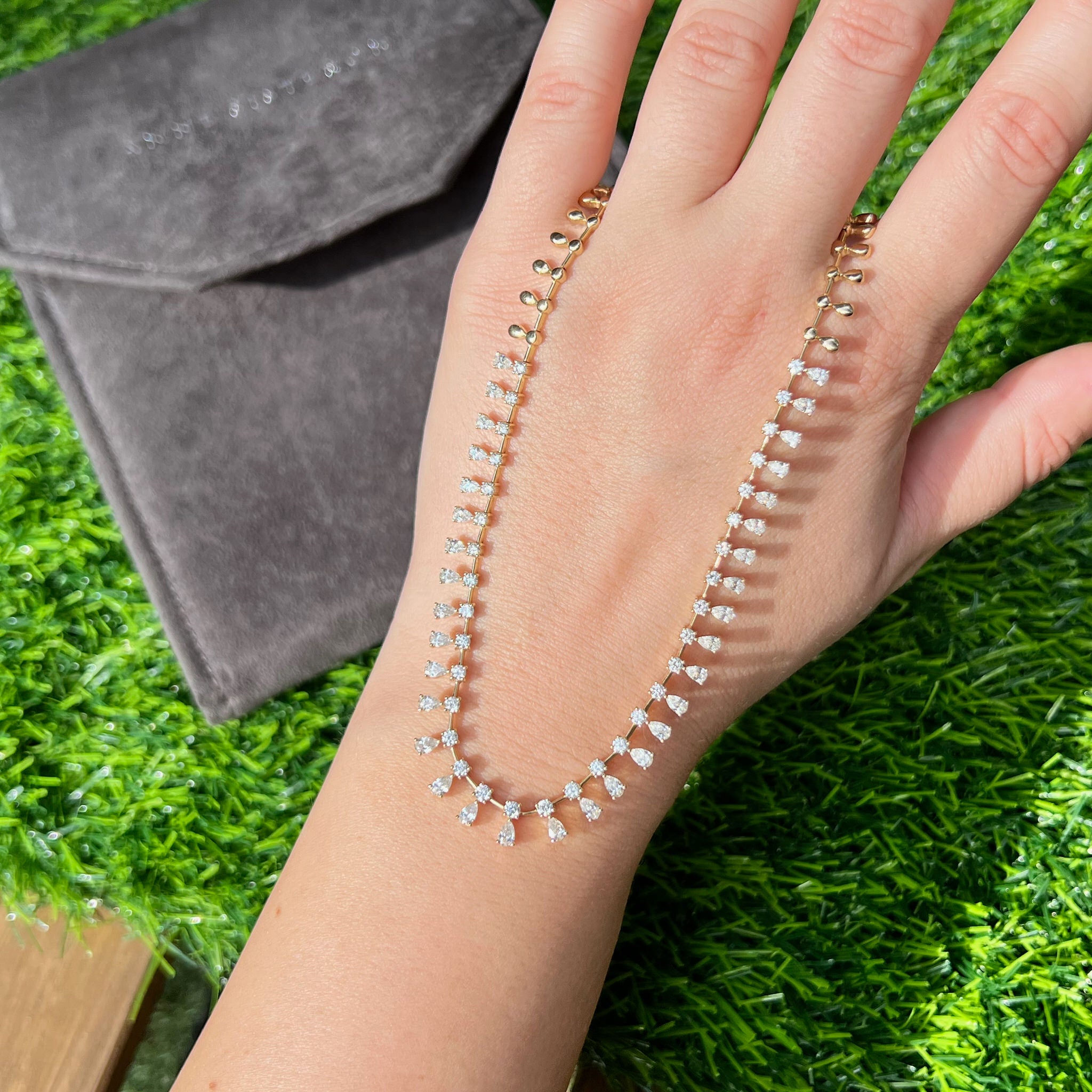 The Meaning Behind Different Necklaces: What Yours Says About You