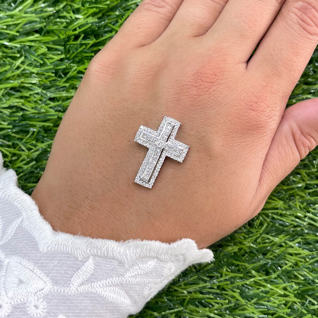 The Role of Jewelry in Different Religious Traditions