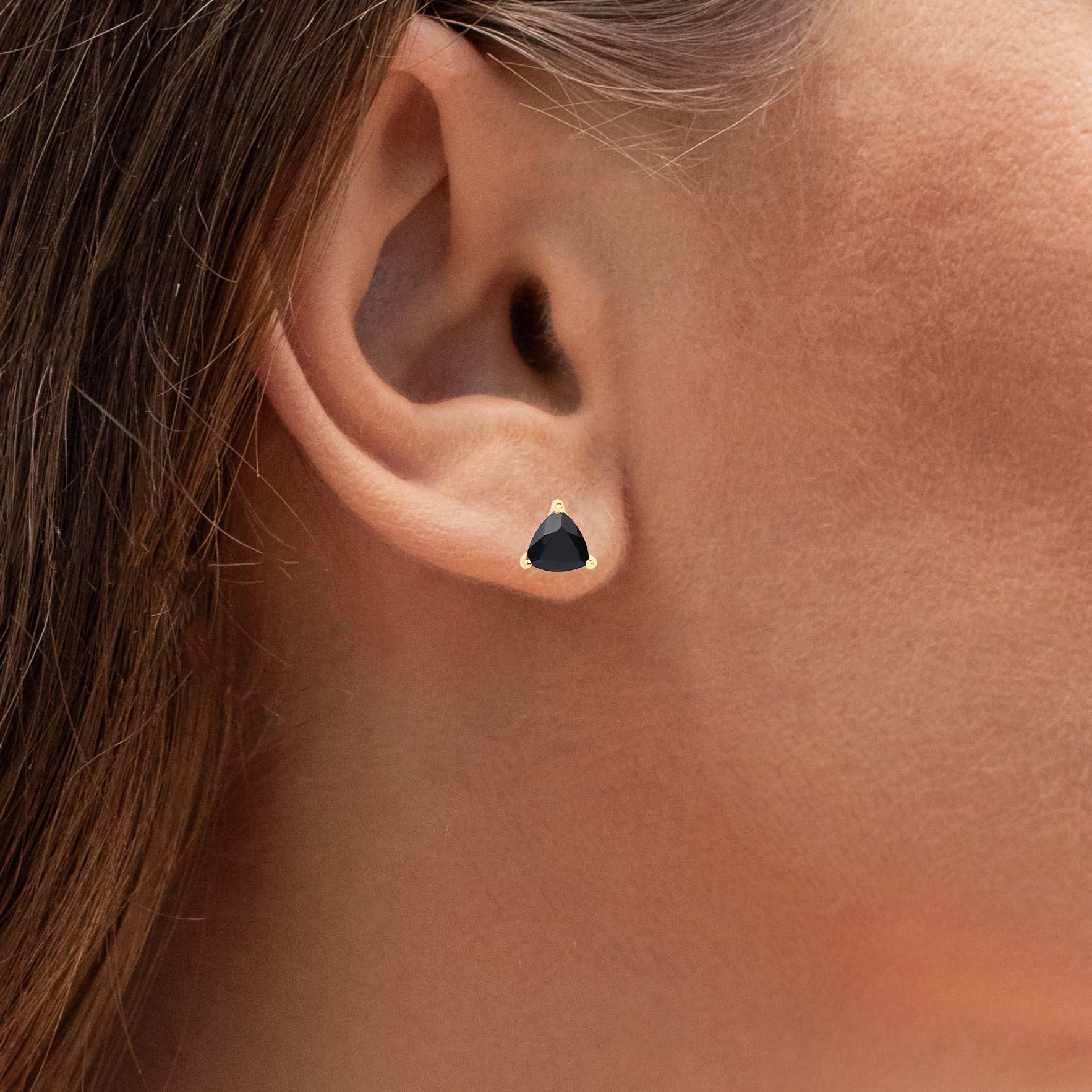 Black Sapphire Stud Earrings 0.68 Carats 14K Yellow Gold