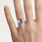 Blue Sapphire Ring With Diamonds 2.52 Carats 18K White Gold
