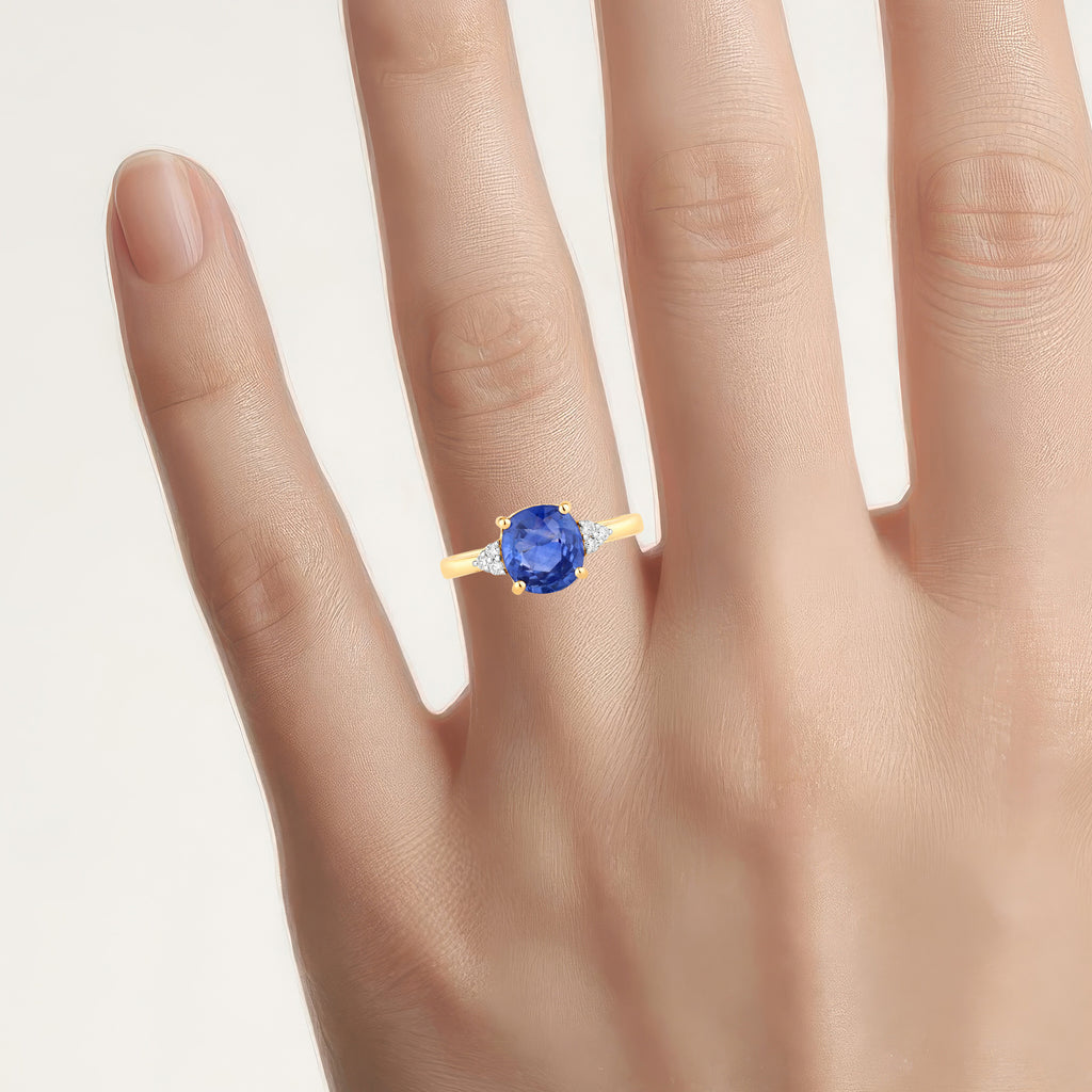 Blue Sapphire Ring With Diamonds 2.4 Carats 18K Yellow Gold