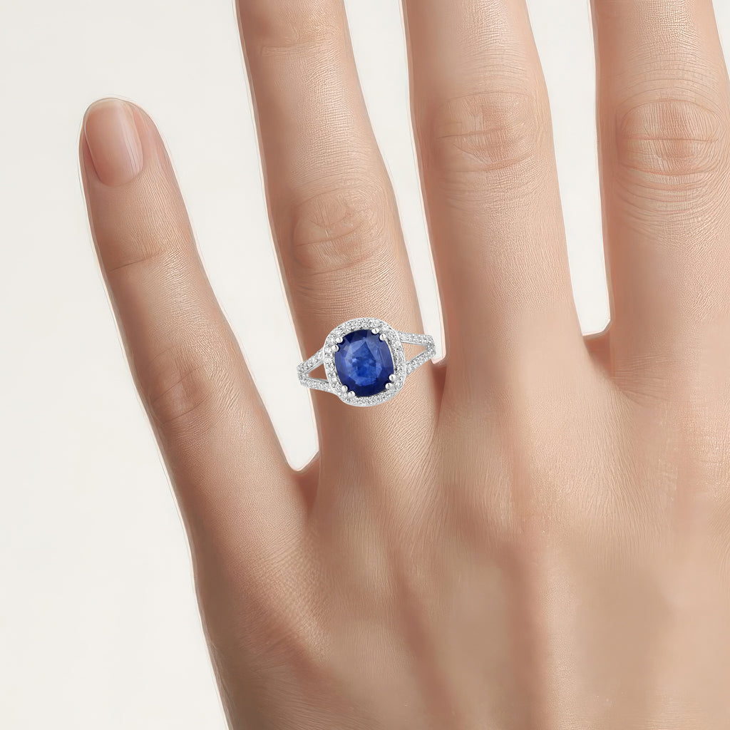 Blue Sapphire Ring With Diamonds 3.52 Carats 18K White Gold