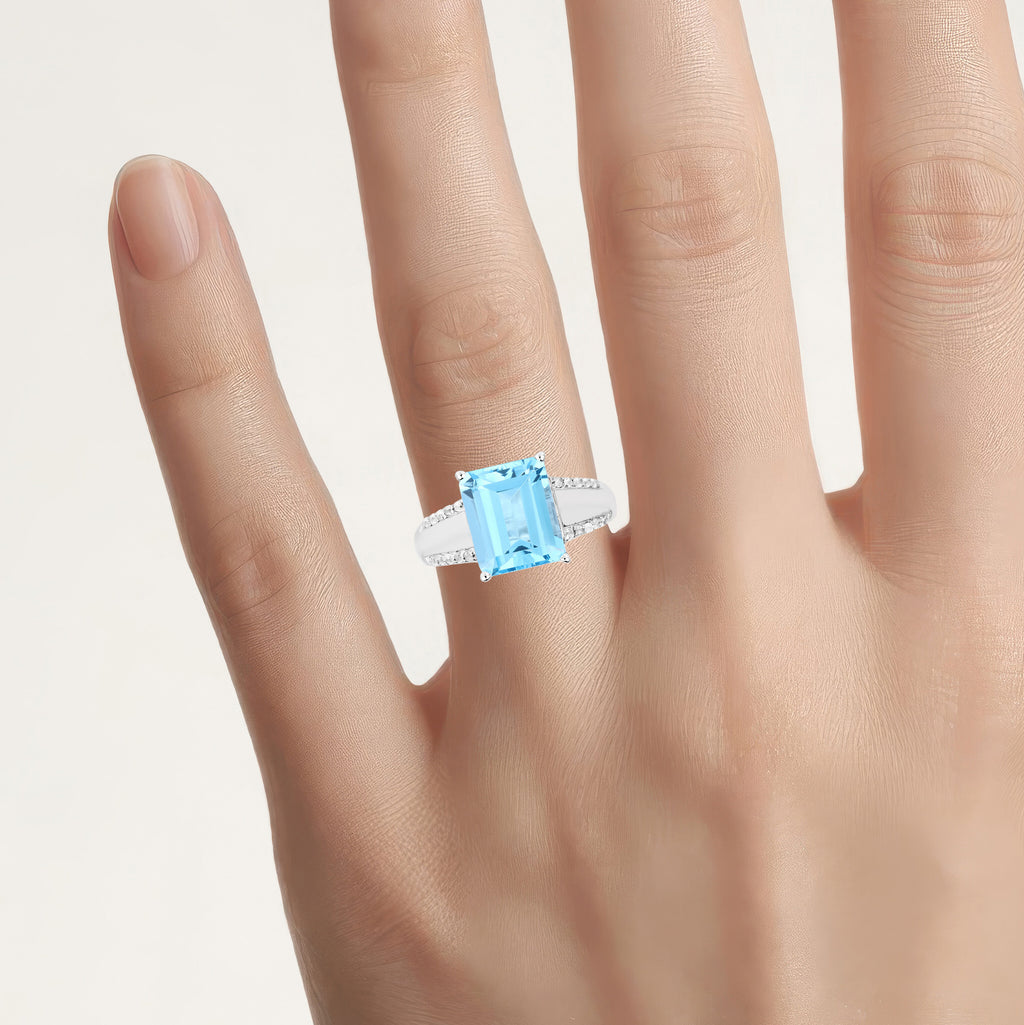 Swiss Blue Topaz Ring With White Topaz 5.74 Carats Sterling Silver