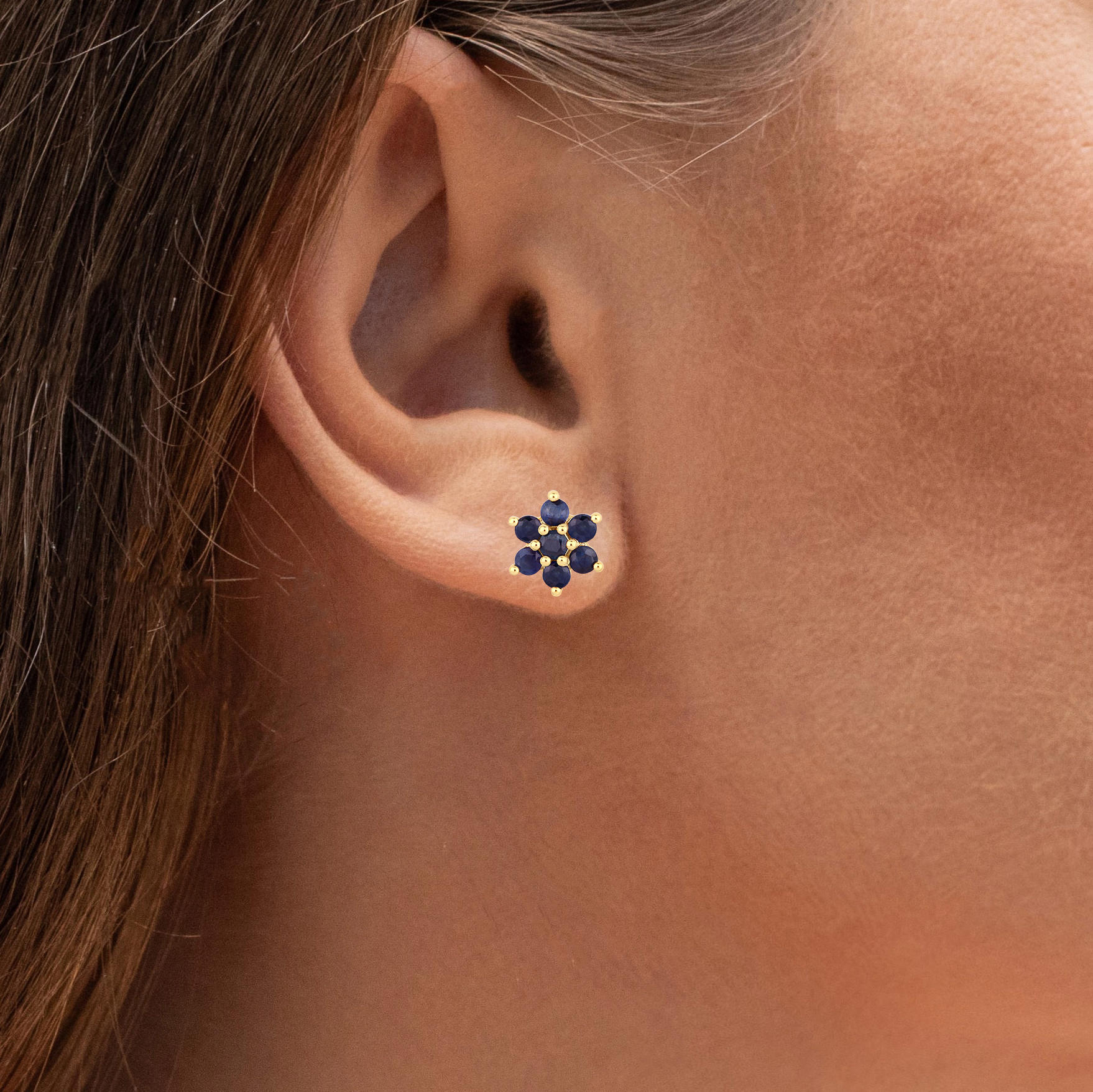 Blue Sapphire Stud Earrings 0.82 Carats 10K Yellow Gold