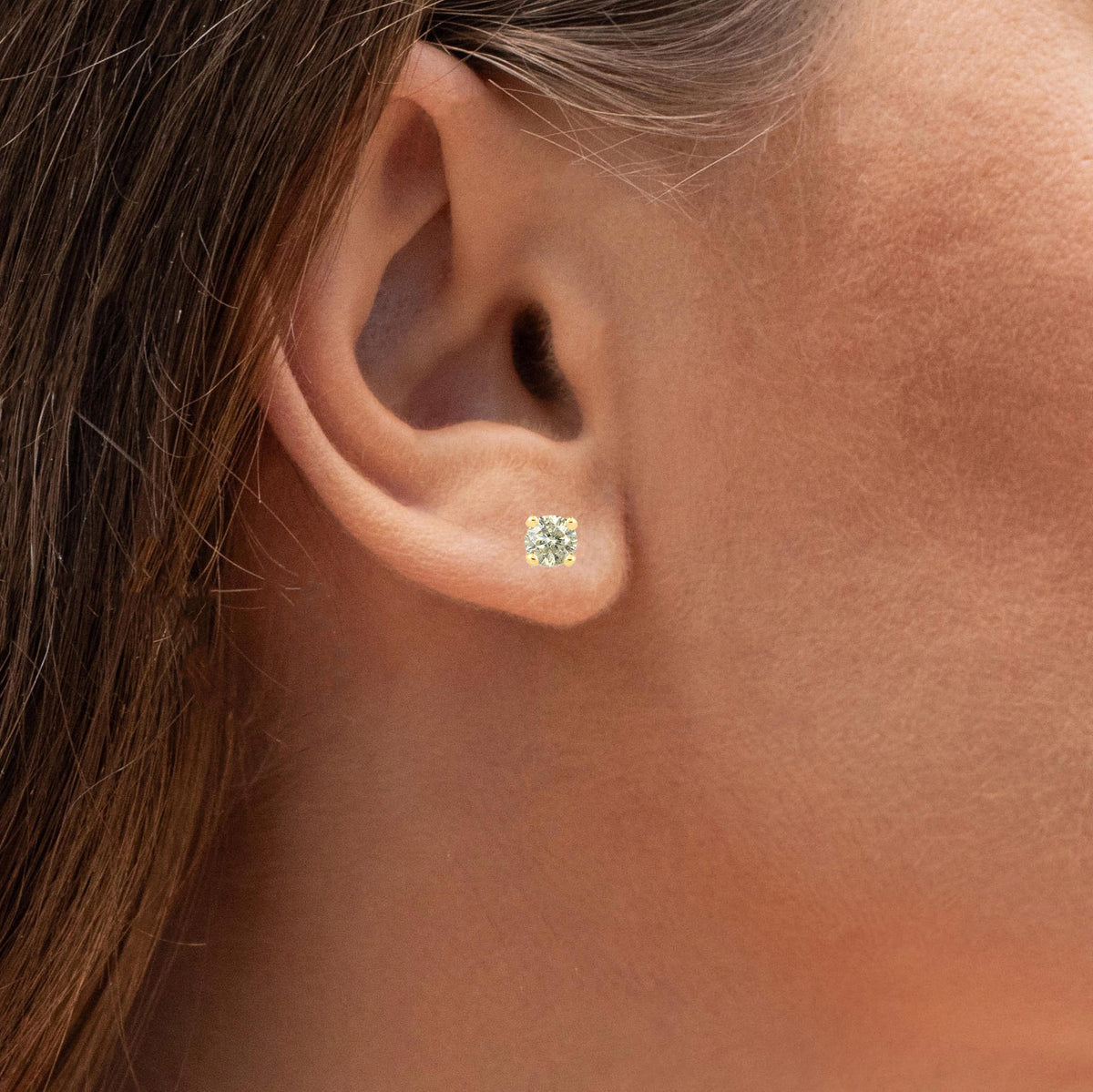 Diamond Stud Earrings 0.9 Carats 14K Yellow Gold