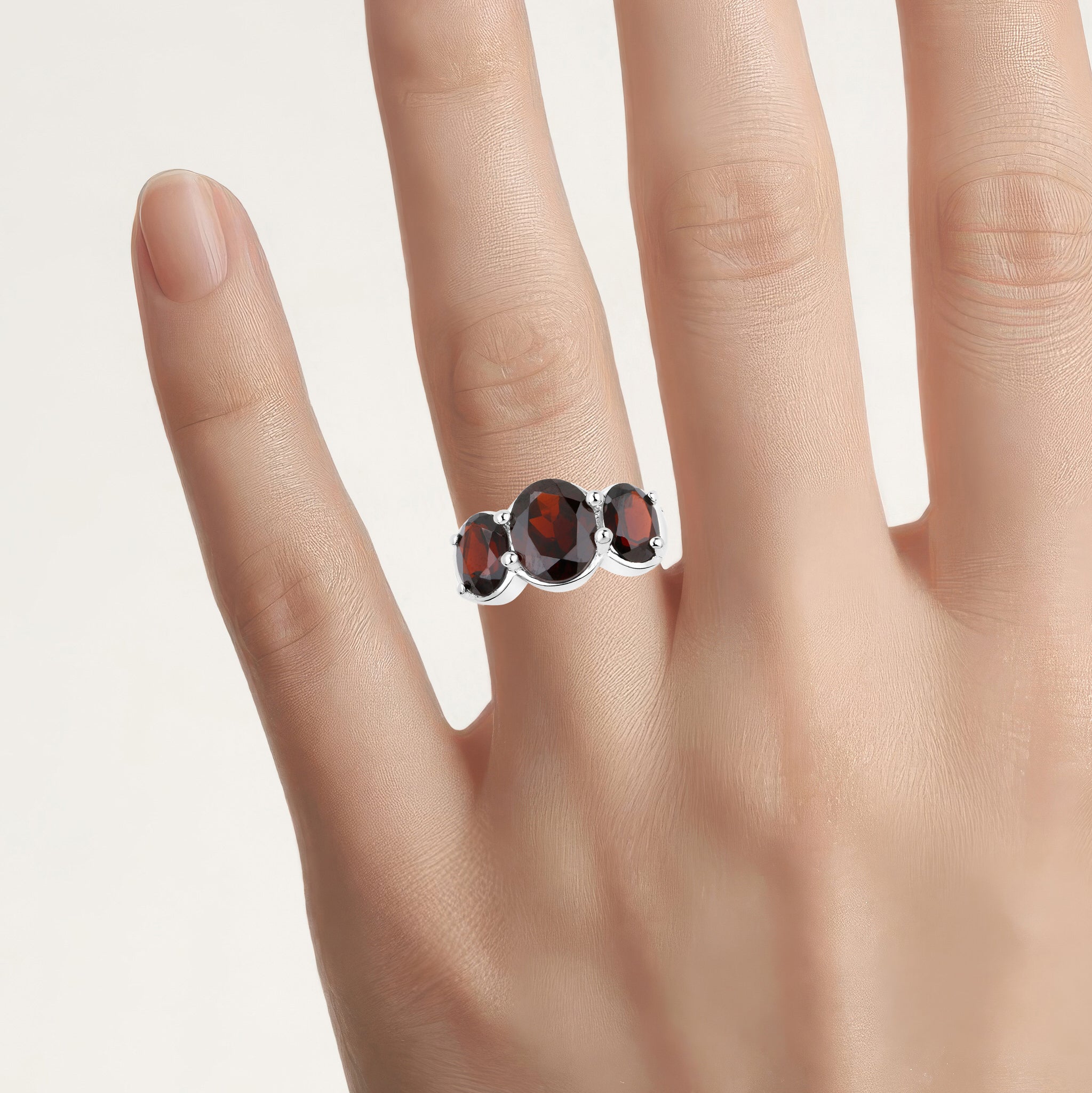 Garnet Ring 3.66 Carats Sterling Silver