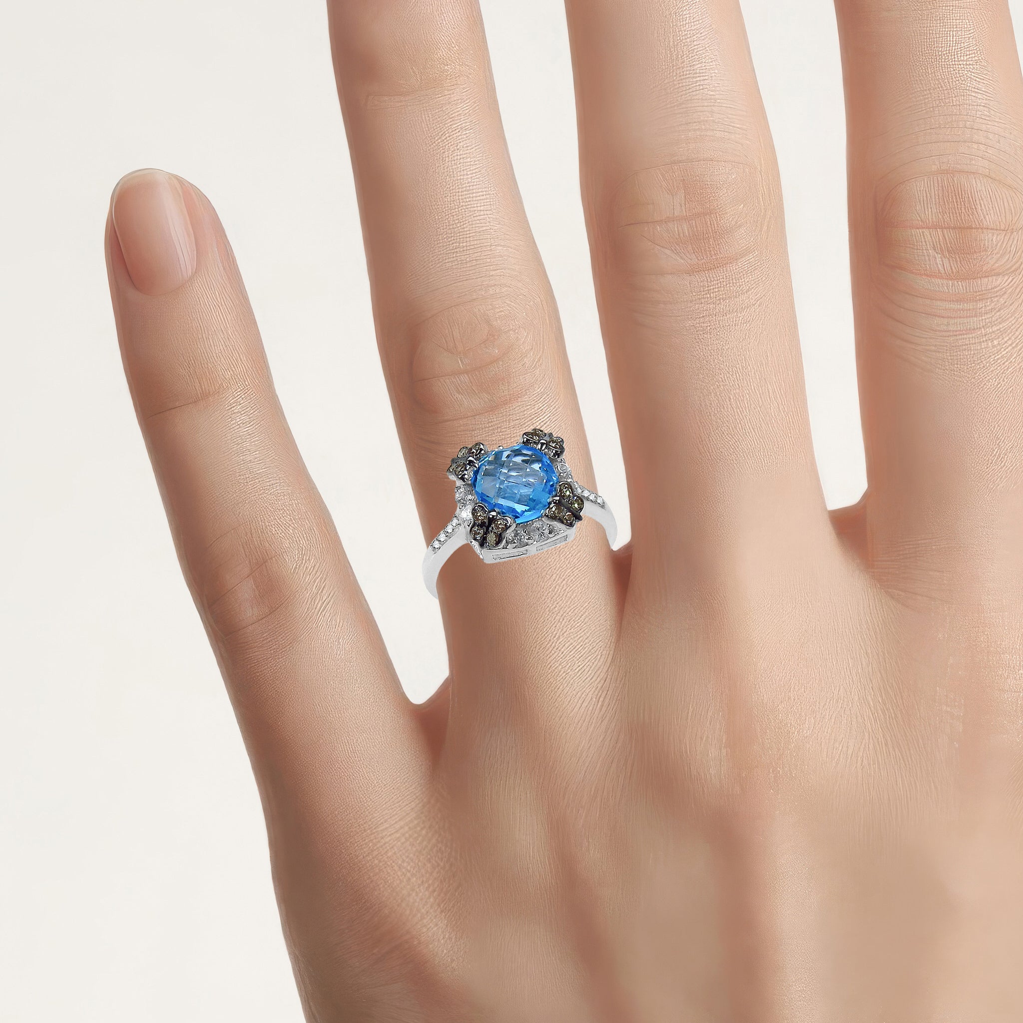 Swiss Blue Topaz Ring 3.04 Carats Sterling Silver
