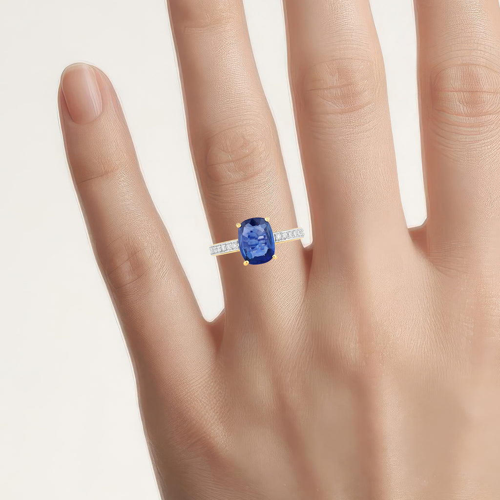 Blue Sapphire Ring With Diamonds 2.44 Carats 18K Yellow Gold