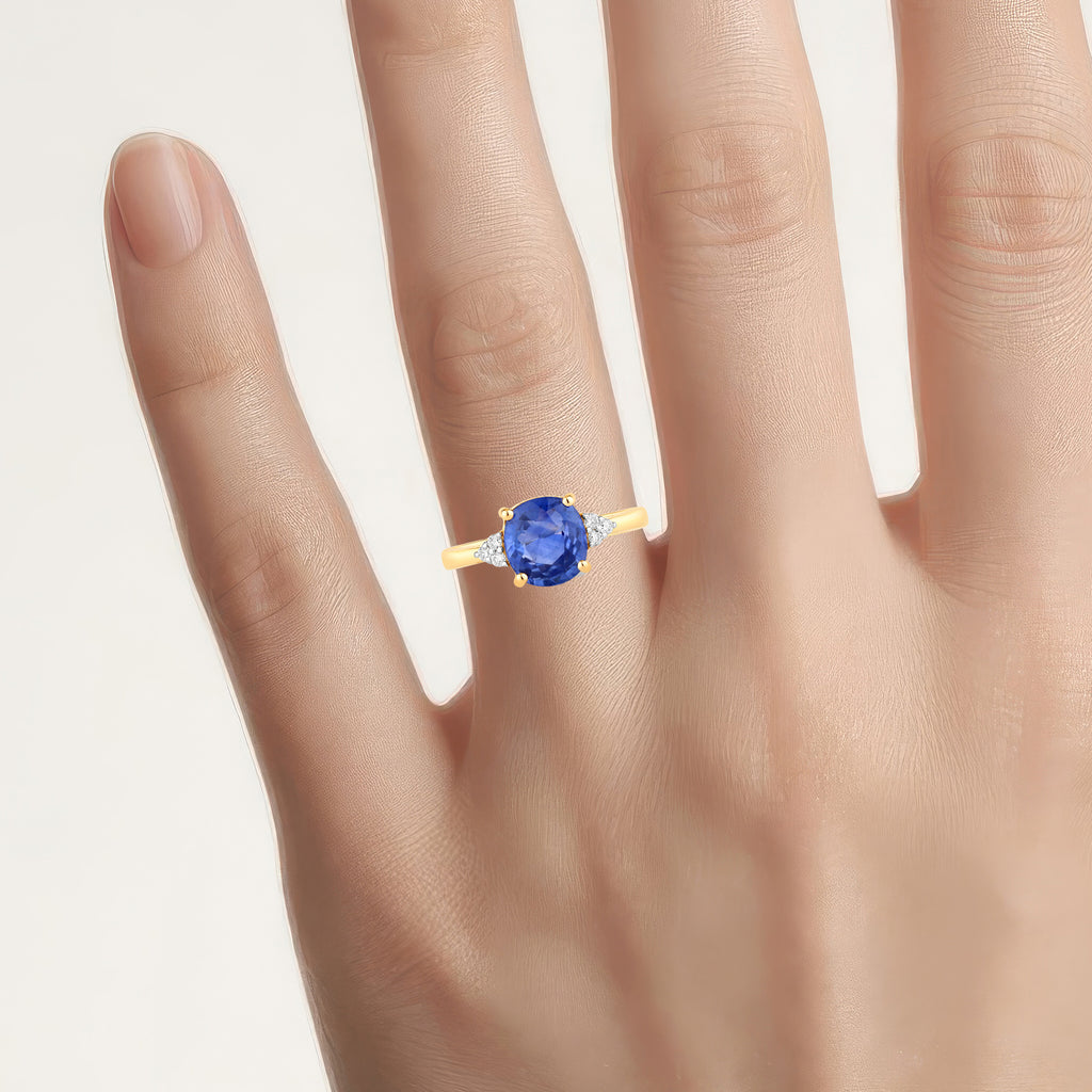 Blue Sapphire Ring With Diamonds 2.4 Carats 18K Yellow Gold
