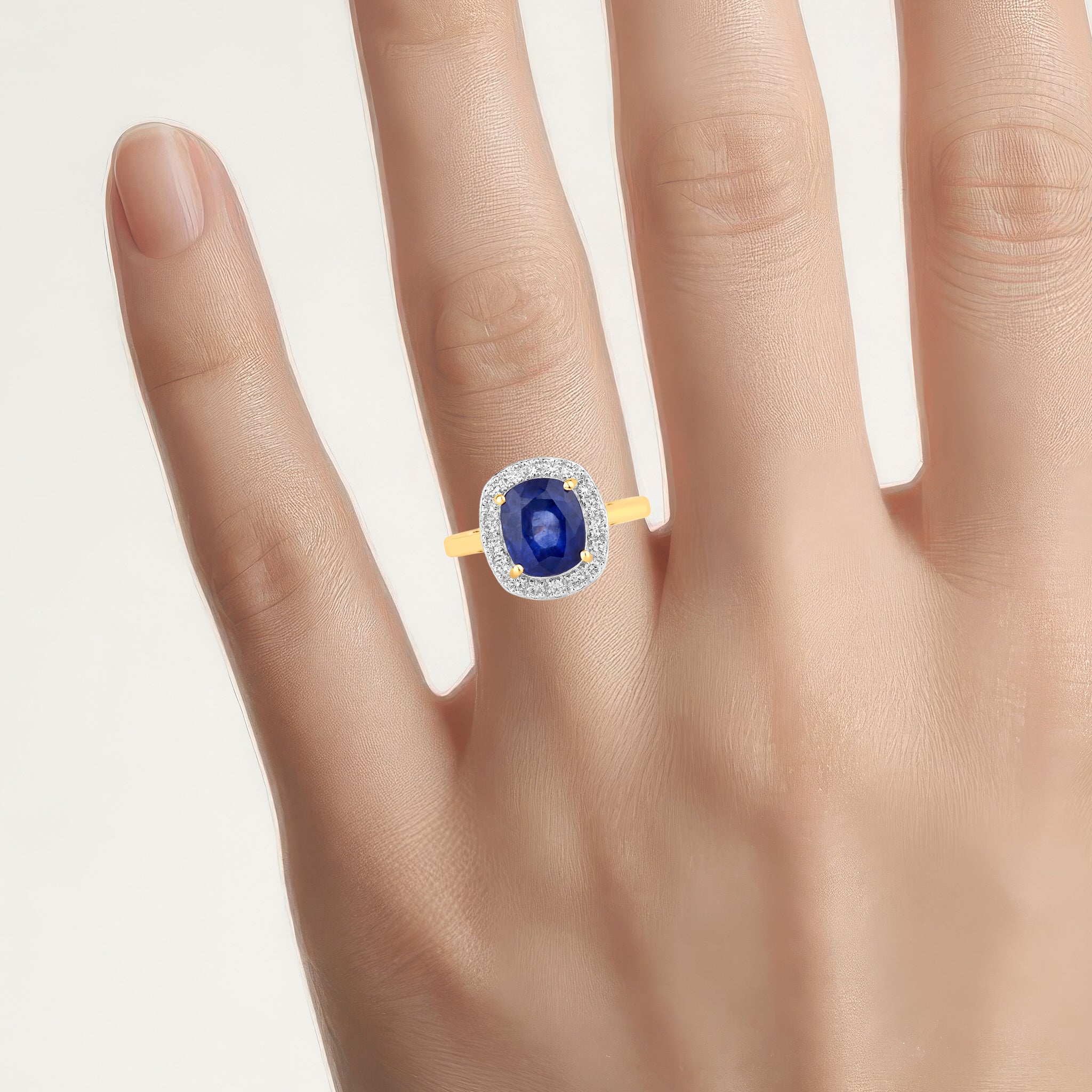 Blue Sapphire Ring With Diamonds 4.34 Carats 18K Yellow Gold