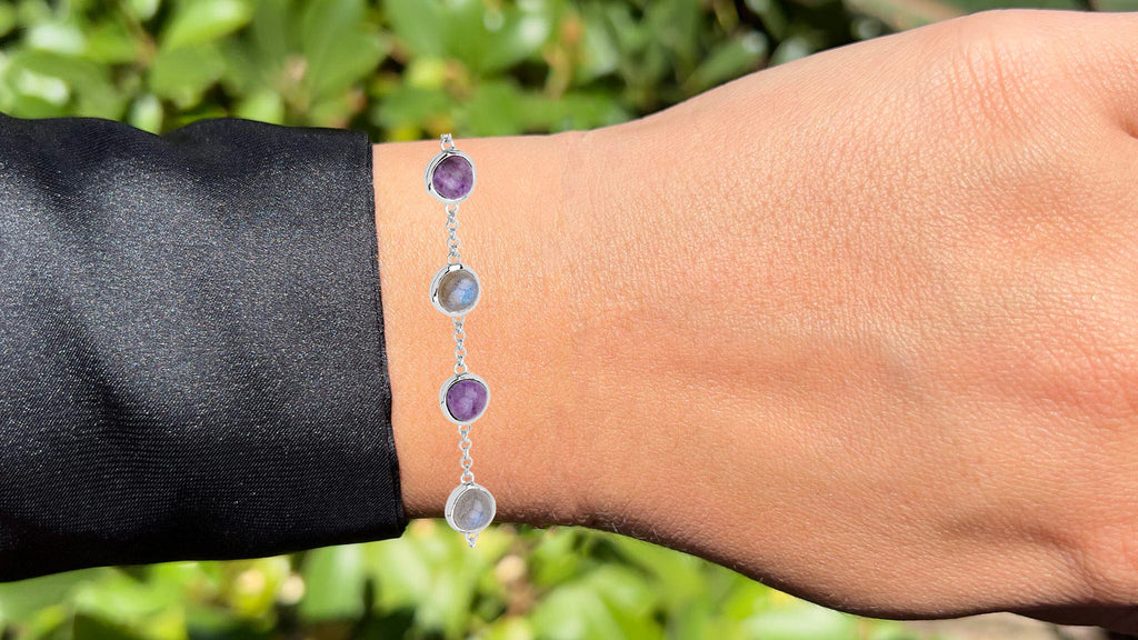 Charoite Bracelet With Labradorite 10.9 Carats Sterling Silver