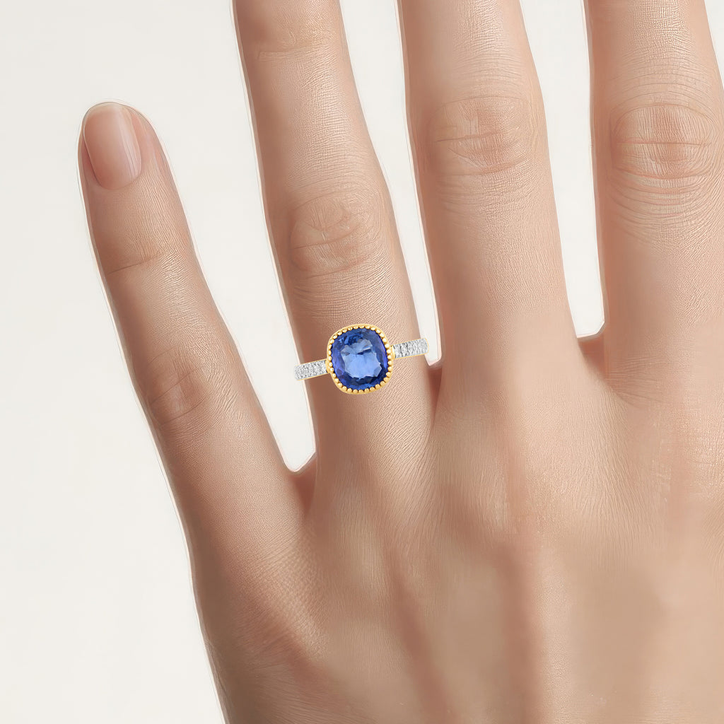 Blue Sapphire Ring With Diamonds 2.42 Carats 18K Yellow Gold