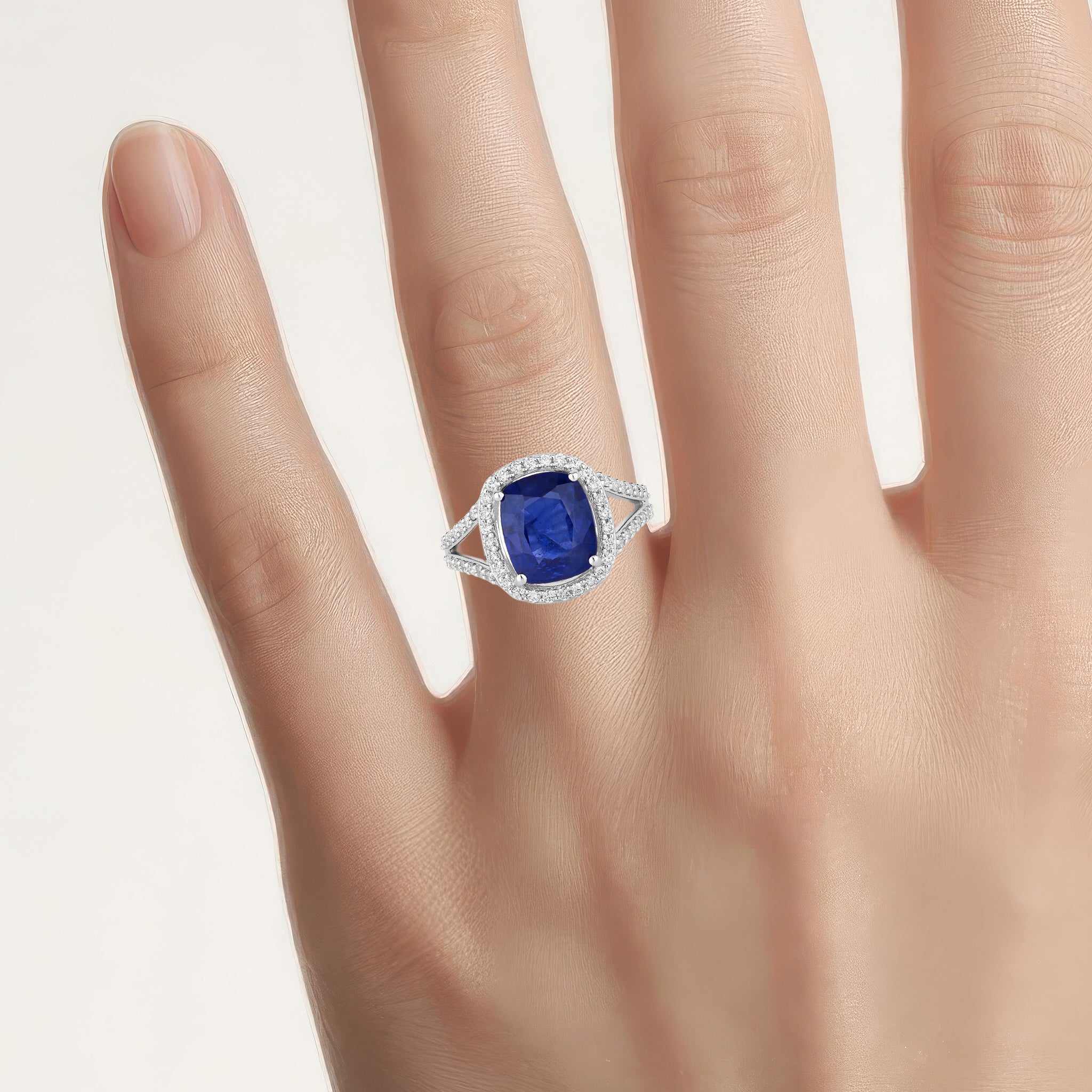 Blue Sapphire Ring With Diamonds 4.54 Carats 18K White Gold