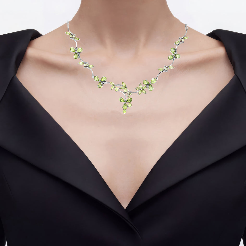 Peridot Flower Necklace 17.1 Carats Sterling Silver