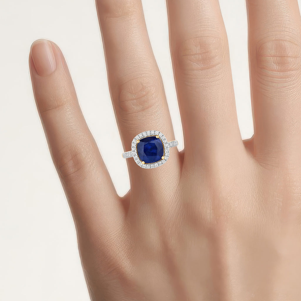 Blue Sapphire Ring With Diamonds 3.72 Carats 18K Yellow Gold