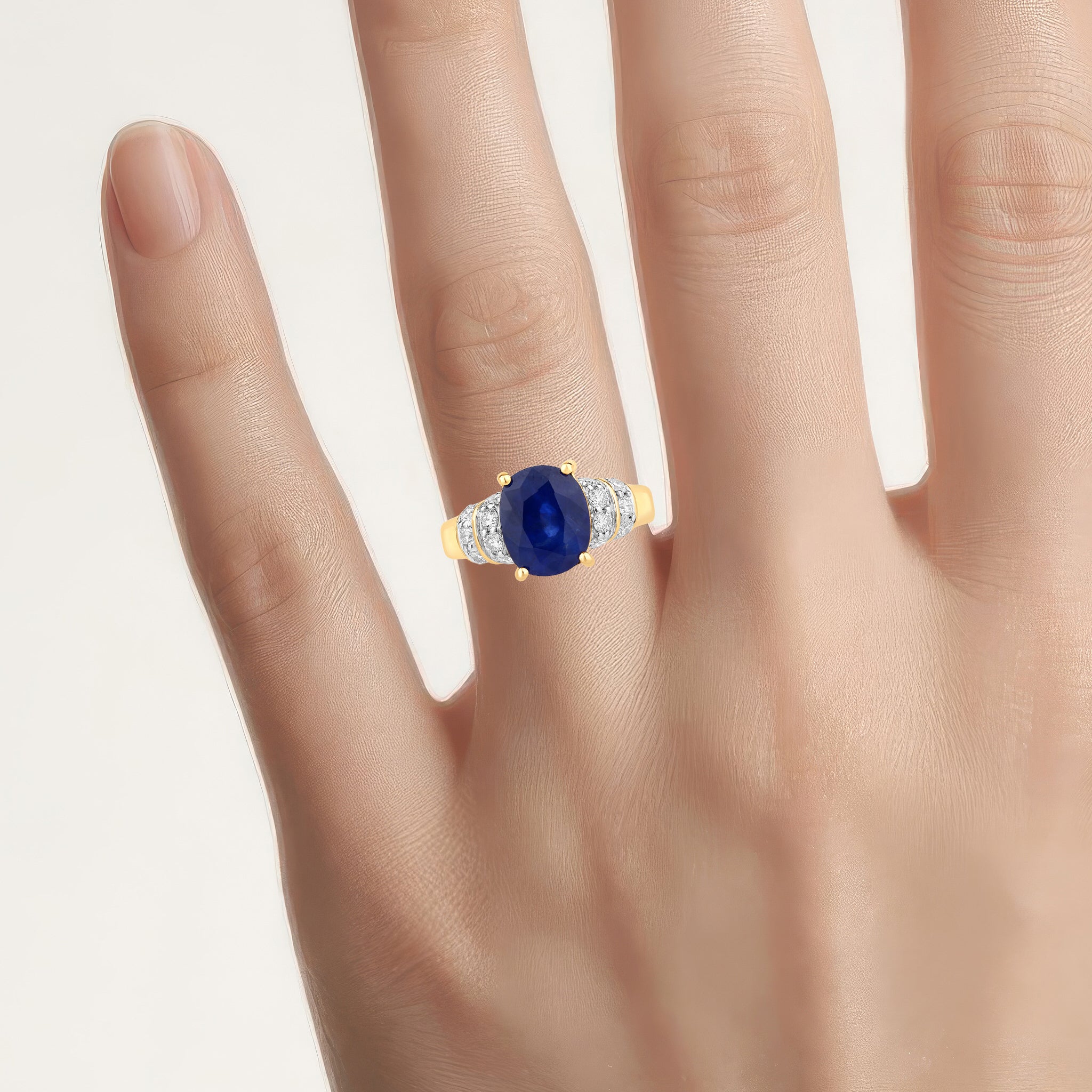 Blue Sapphire Ring With Diamonds 4.22 Carats 18K Yellow Gold