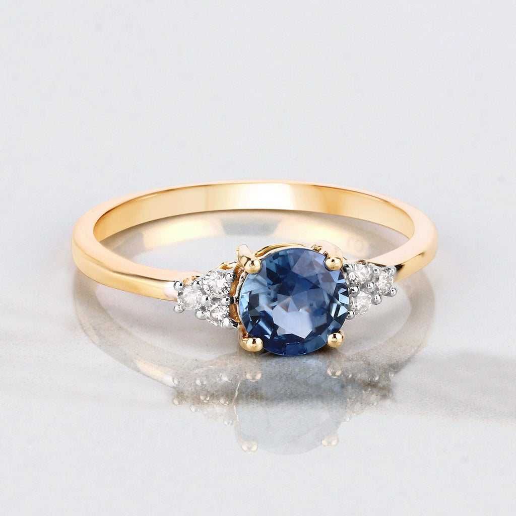 Blue Sapphire Ring With Diamonds 1.04 Carats 14K Yellow Gold
