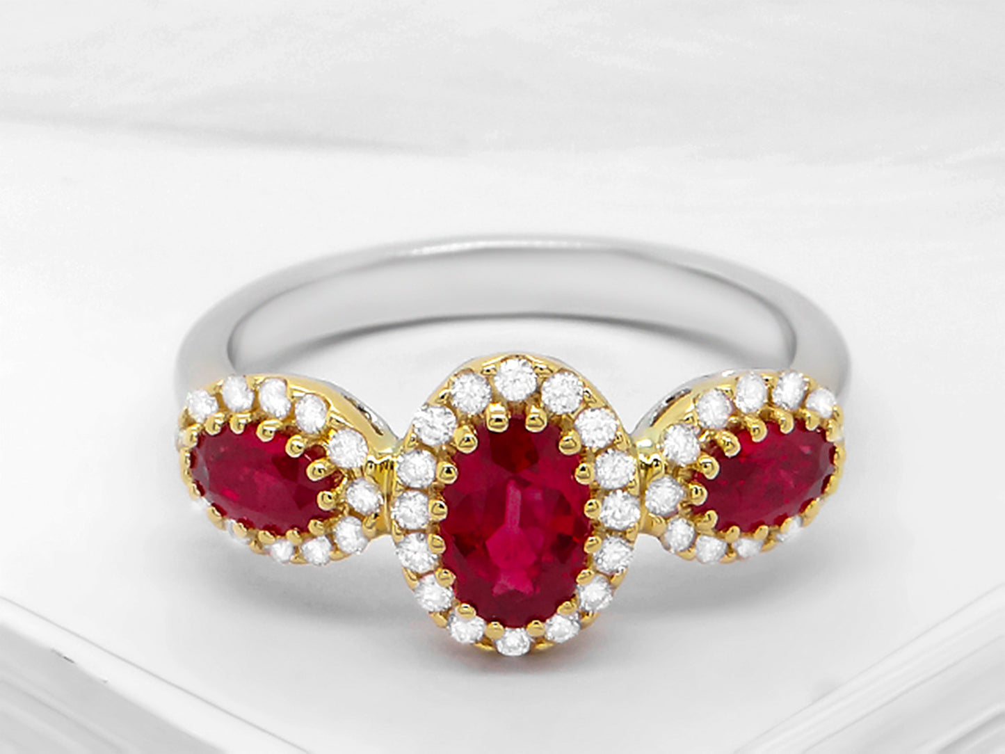 Ruby Ring With Diamonds 1.60 Carats 18K Gold