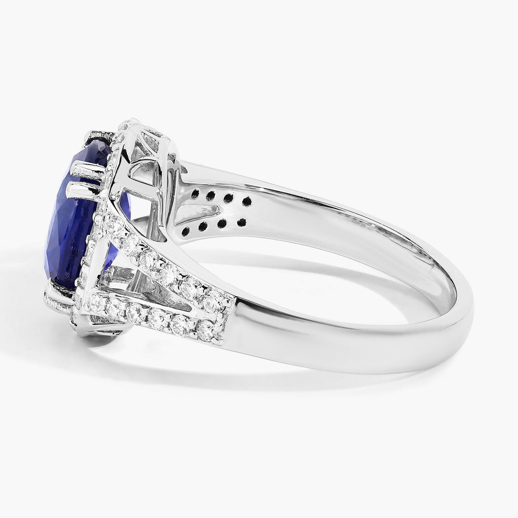 Blue Sapphire Ring With Diamonds 3.52 Carats 18K White Gold