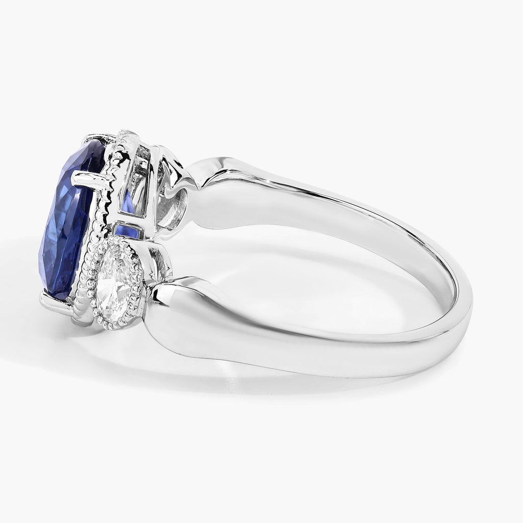 Blue Sapphire Ring With Diamonds 3.54 Carats 18K White Gold