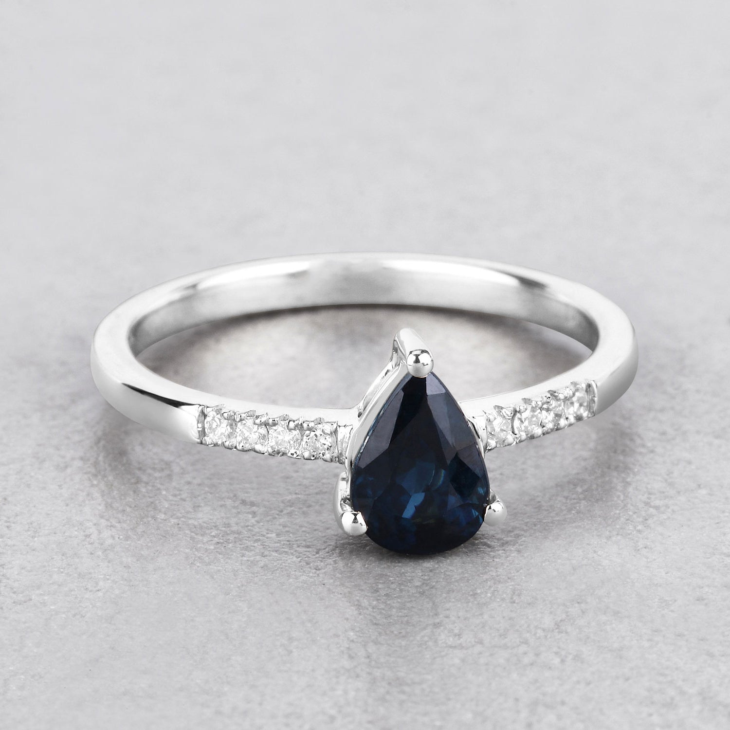 Blue Sapphire Ring With Diamonds 0.82 Carats 14K White Gold