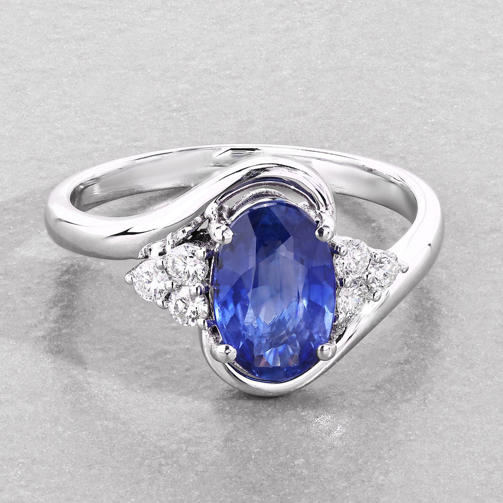 Blue Sapphire Ring With Diamonds 2.04 Carats 18K White Gold