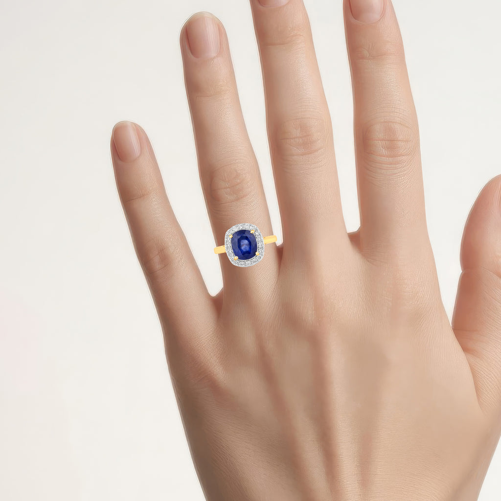 Blue Sapphire Ring With Diamonds 4.34 Carats 18K Yellow Gold