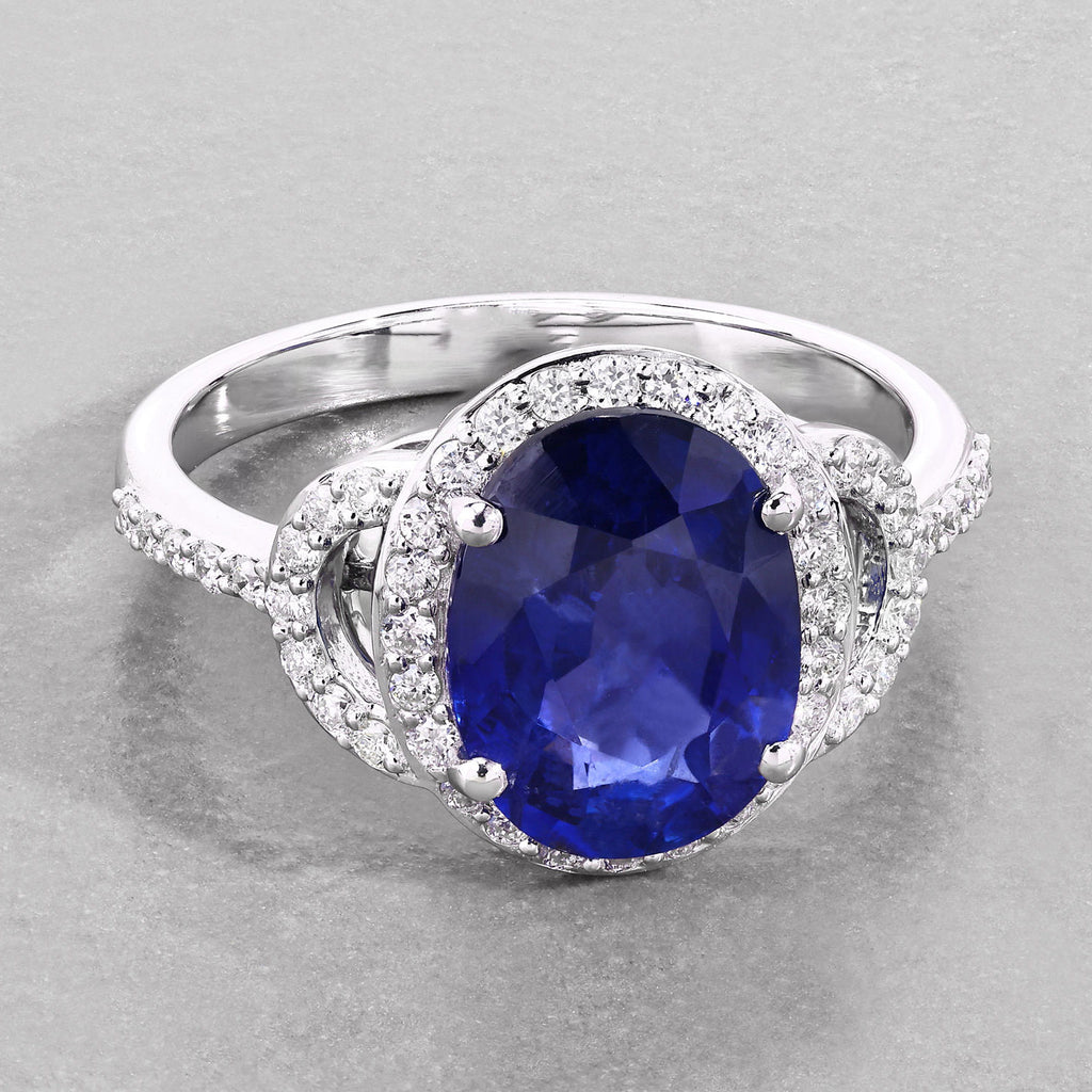 Blue Sapphire Ring With Diamonds 2.96 Carats 18K White Gold