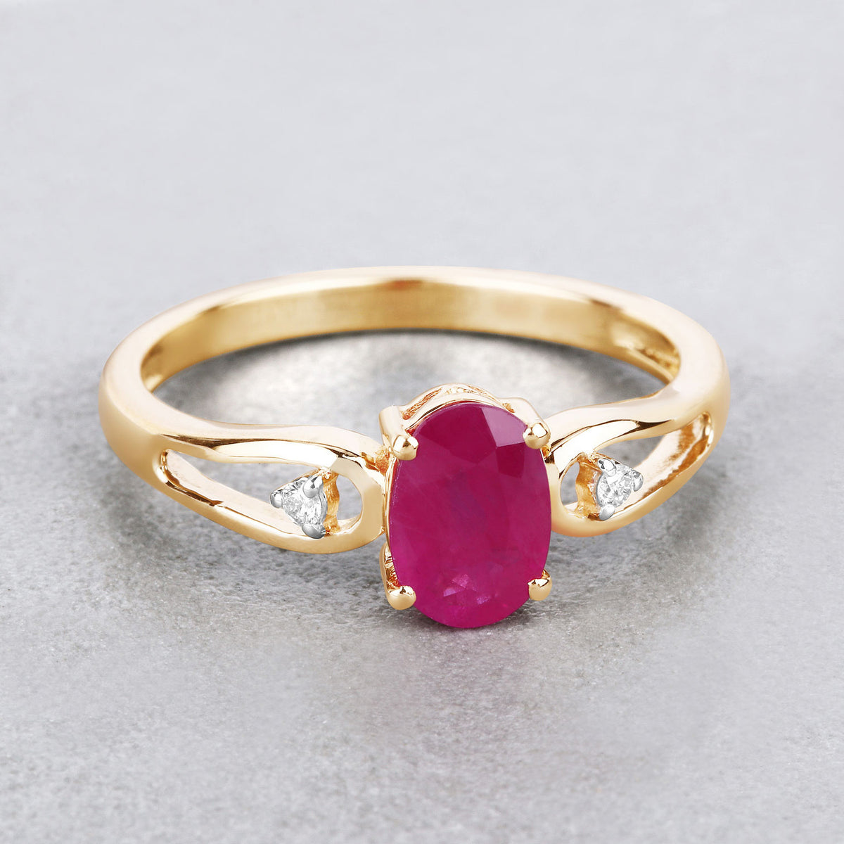 Ruby Ring With Diamonds 0.92 Carats 14K Yellow Gold