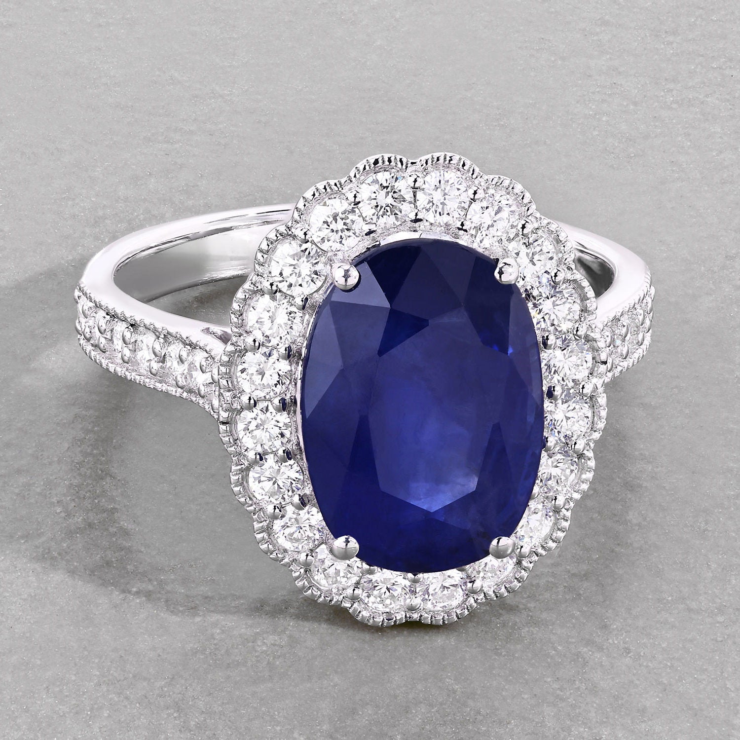 Blue Sapphire Ring With Diamonds 5.01 Carats 18K White Gold