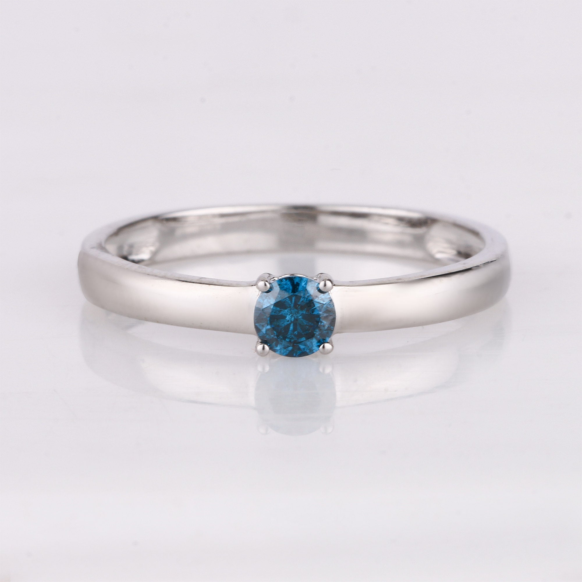Blue Diamond Ring 0.2 Carats 9K White Gold