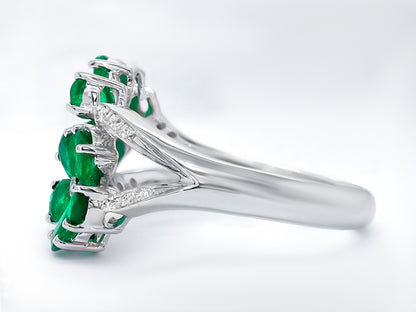 Emerald Flower Ring Diamond Setting 1.42 Carats 18K White Gold