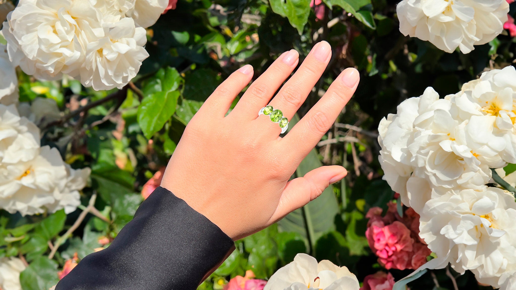 Peridot Ring 3.32 Carats Sterling Silver
