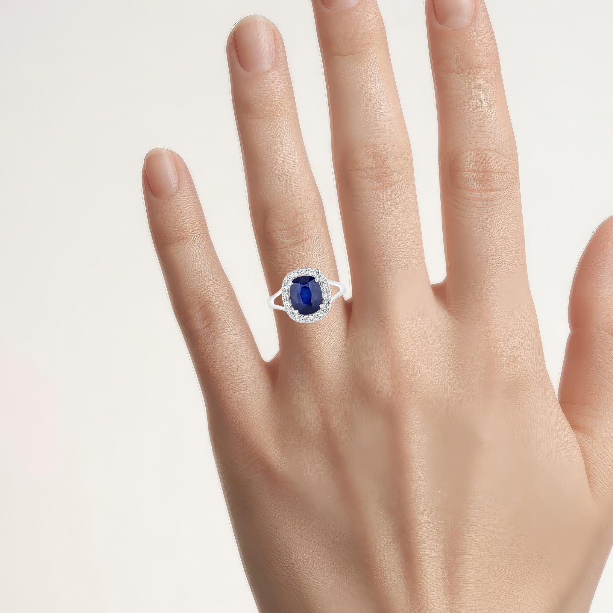 Blue Sapphire Ring With Diamonds 4.3 Carats 18K White Gold
