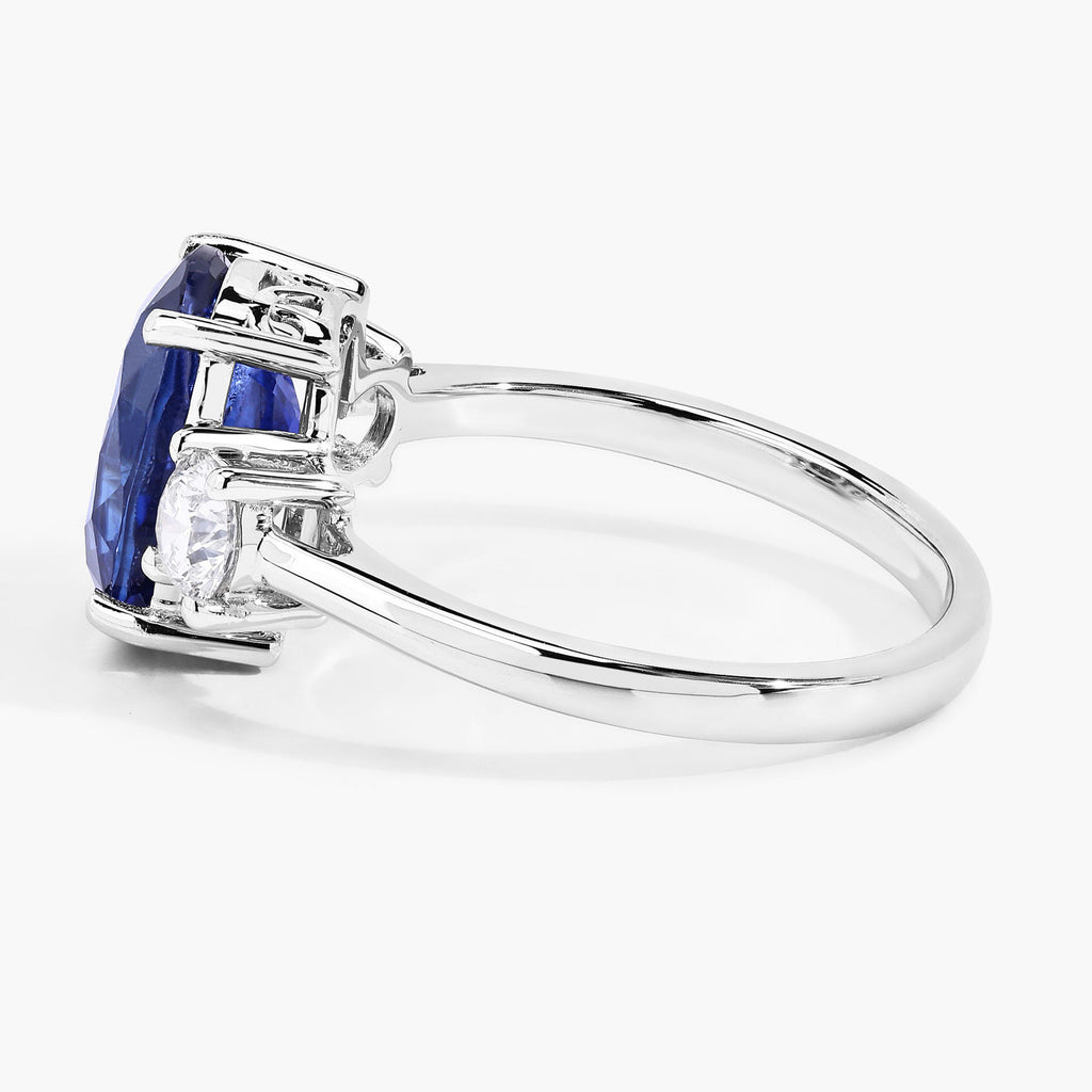 Blue Sapphire Ring With Diamonds 4.32 Carats 18K White Gold