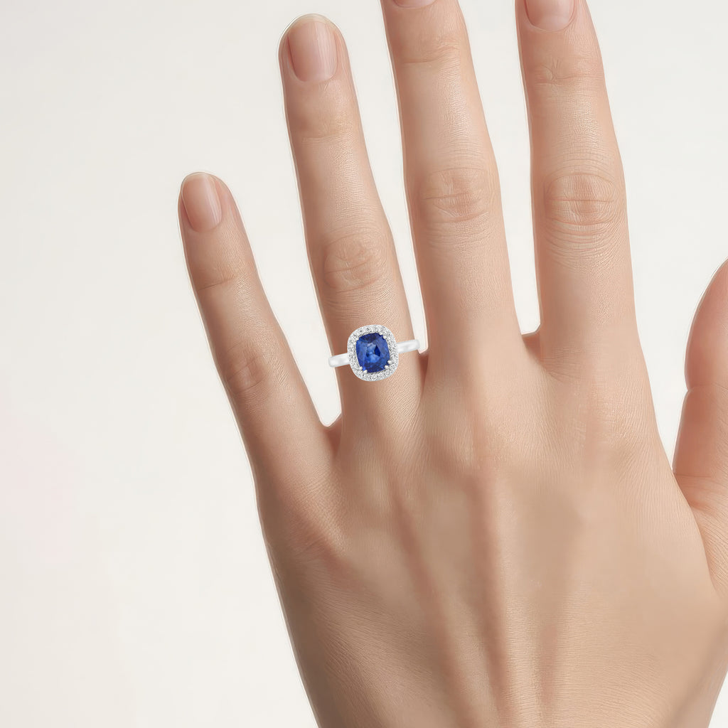 Blue Sapphire Ring With Diamonds 2.92 Carats 18K White Gold