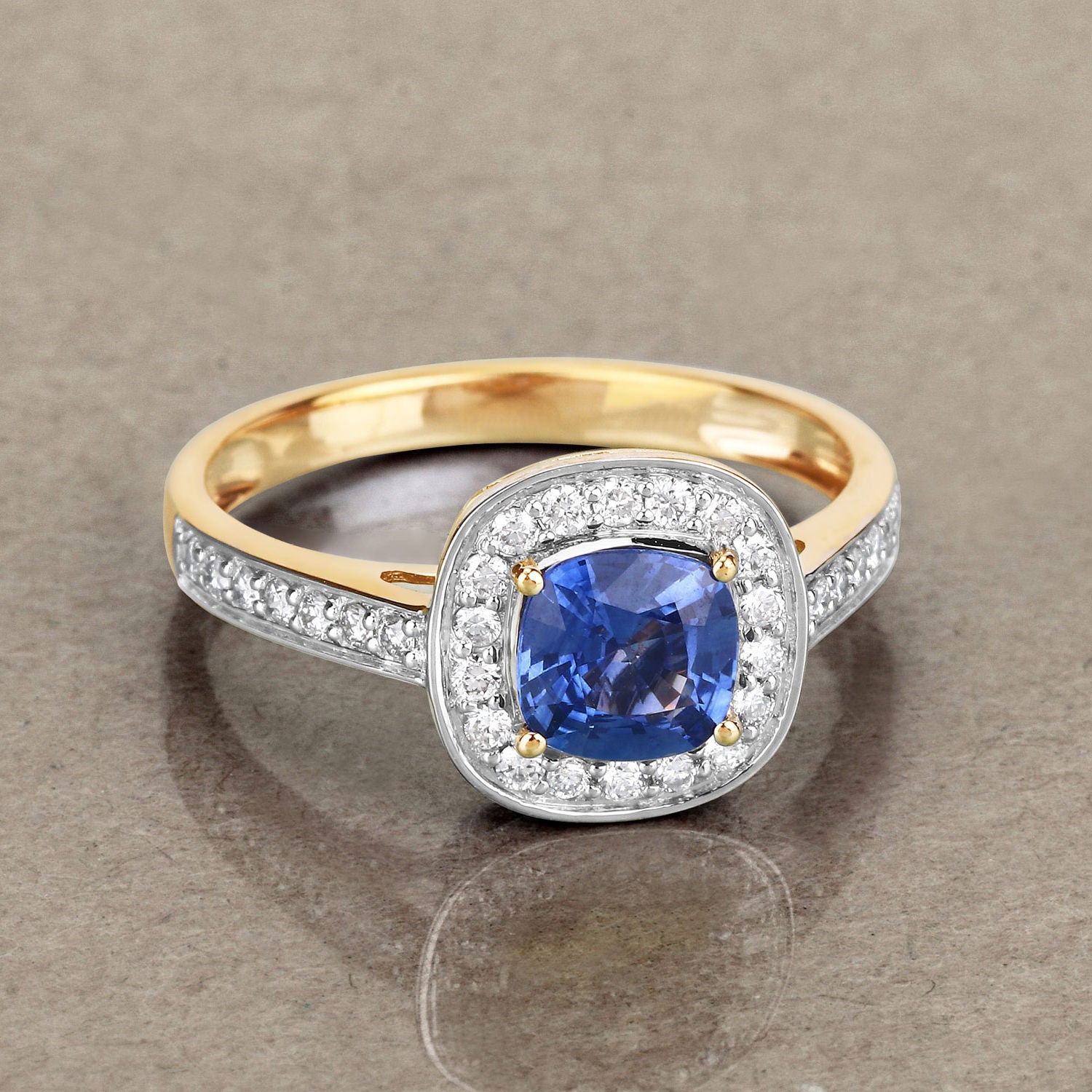 Blue Sapphire Ring With Diamonds 1.28 Carats 18K Yellow Gold
