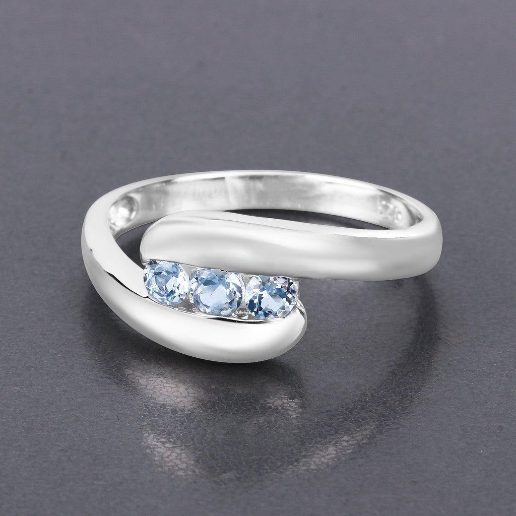 Blue Topaz Ring 0.7 Carats Sterling Silver