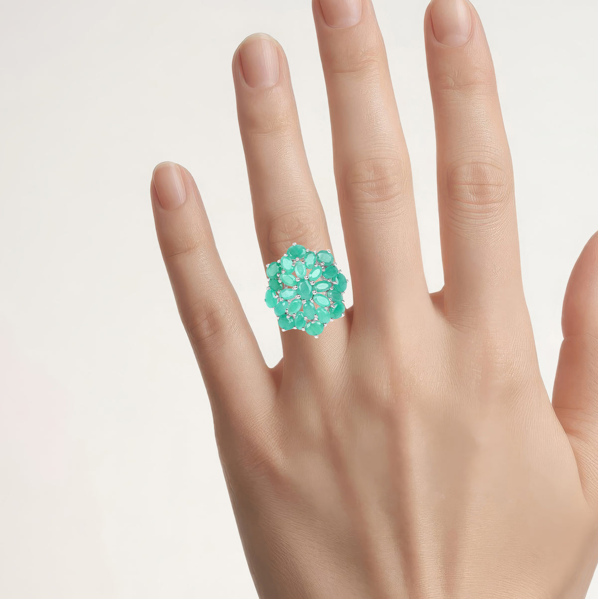 Emerald Ring 5.64 Carats Sterling Silver