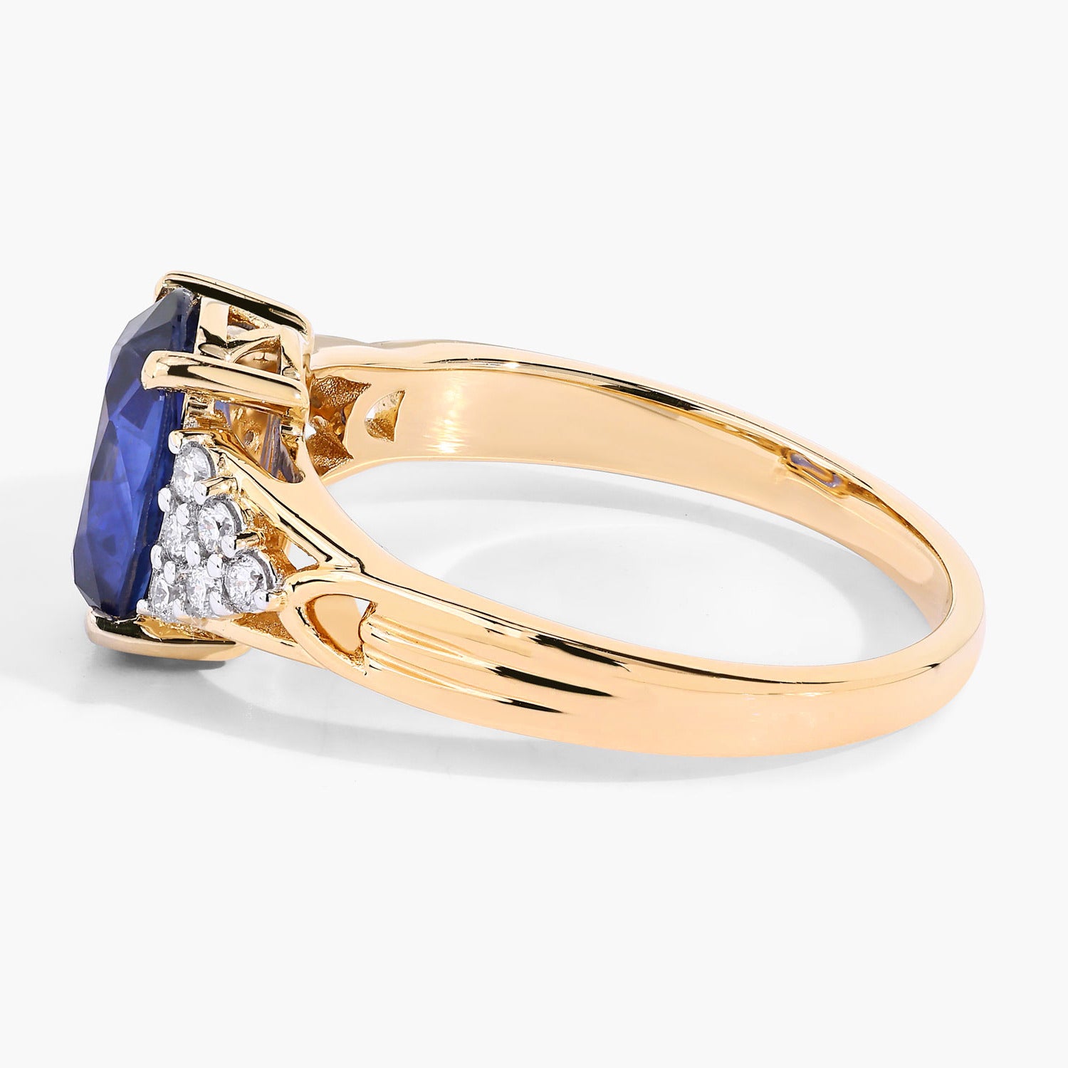 Blue Sapphire Ring With Diamonds 2.3 Carats 18K Yellow Gold