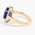 Blue Sapphire Ring With Diamonds 4.48 Carats 18K Yellow Gold
