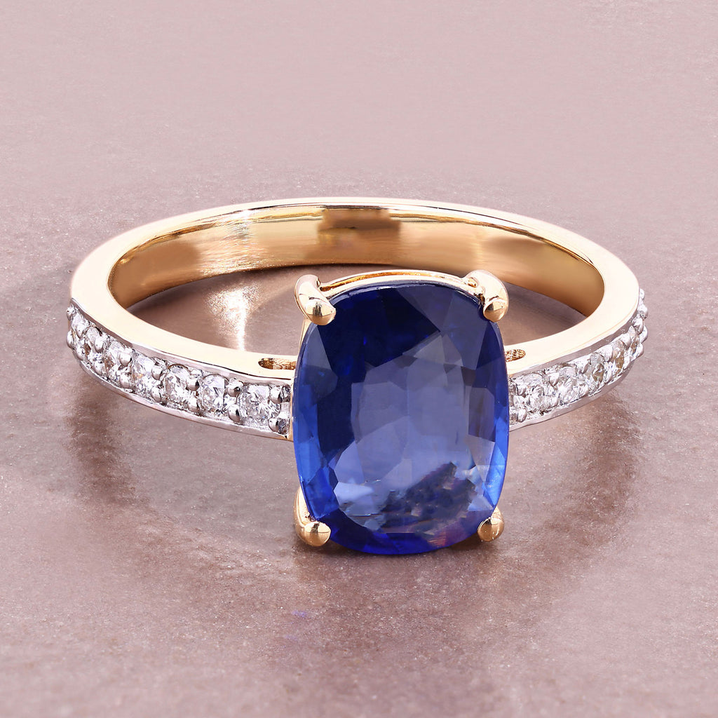 Blue Sapphire Ring With Diamonds 2.44 Carats 18K Yellow Gold