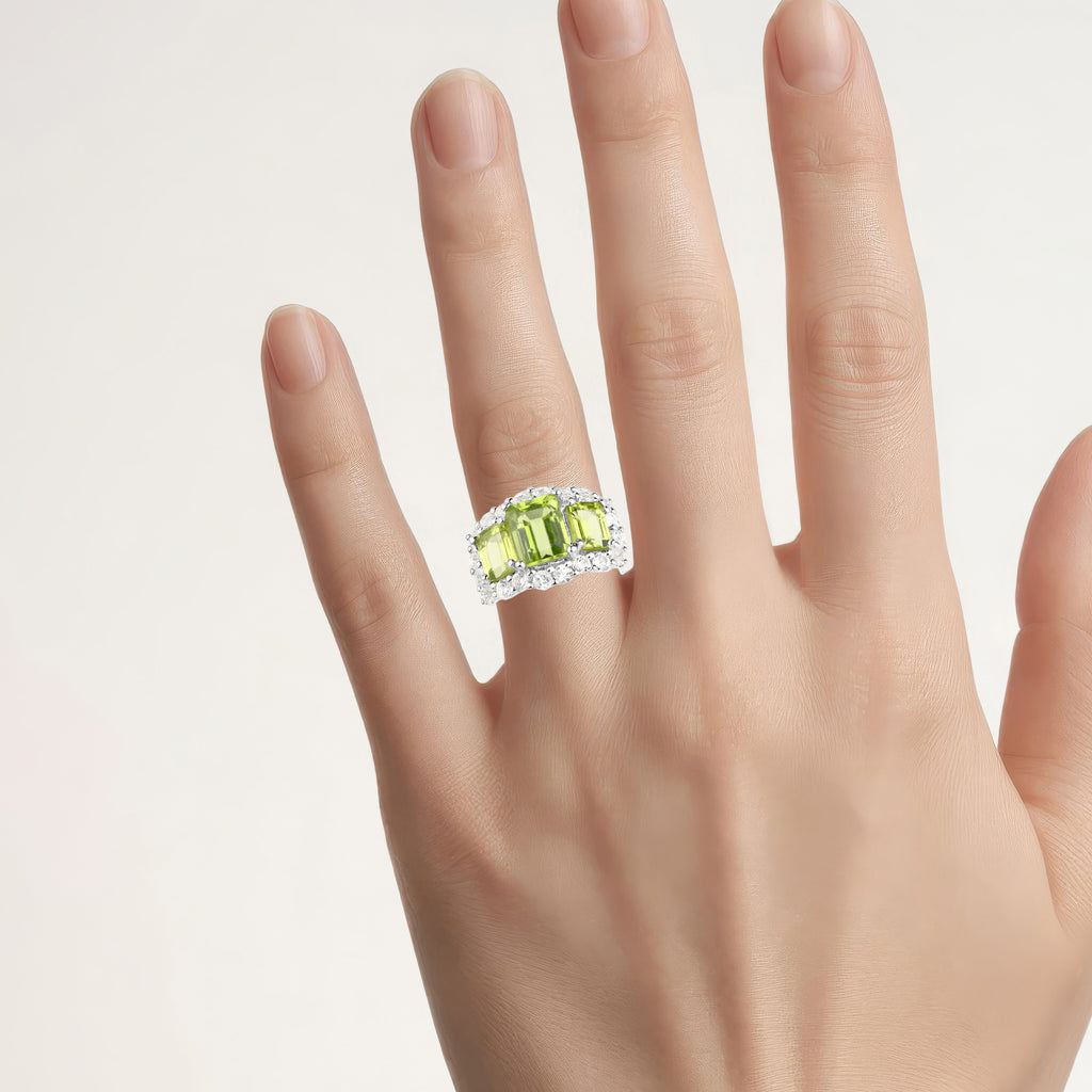 Peridot Ring With White Topaz 5.94 Carats Sterling Silver