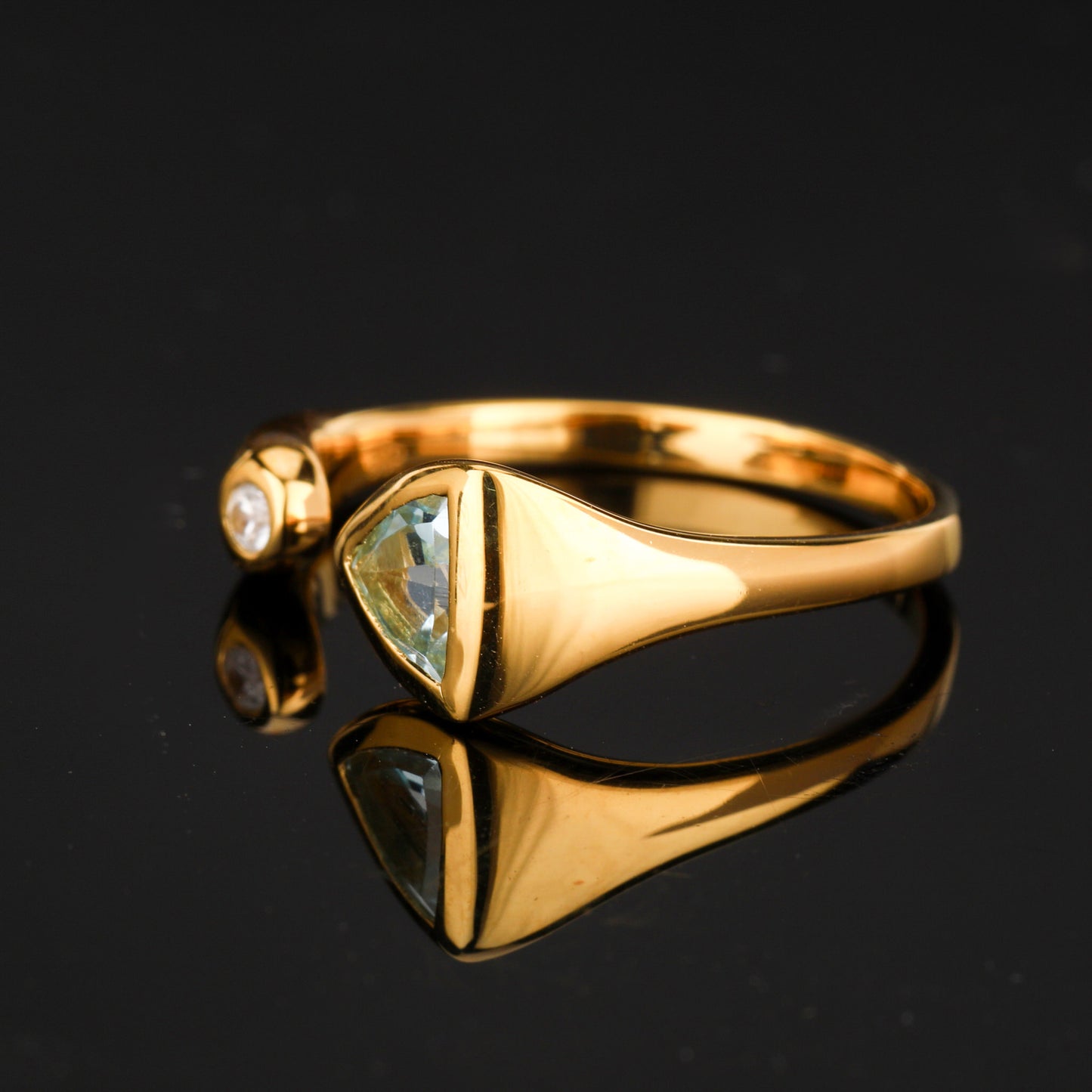 Sky Blue Topaz Ring With White Zircon 0.75 Carats Gold Plated Silver